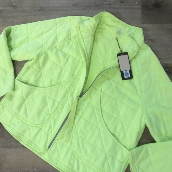 CALIA by Carrie Underwood Jackets & Blazers - CALIA Knit Quilted Shell Zip Jacket in Suisse Lime NWT Large